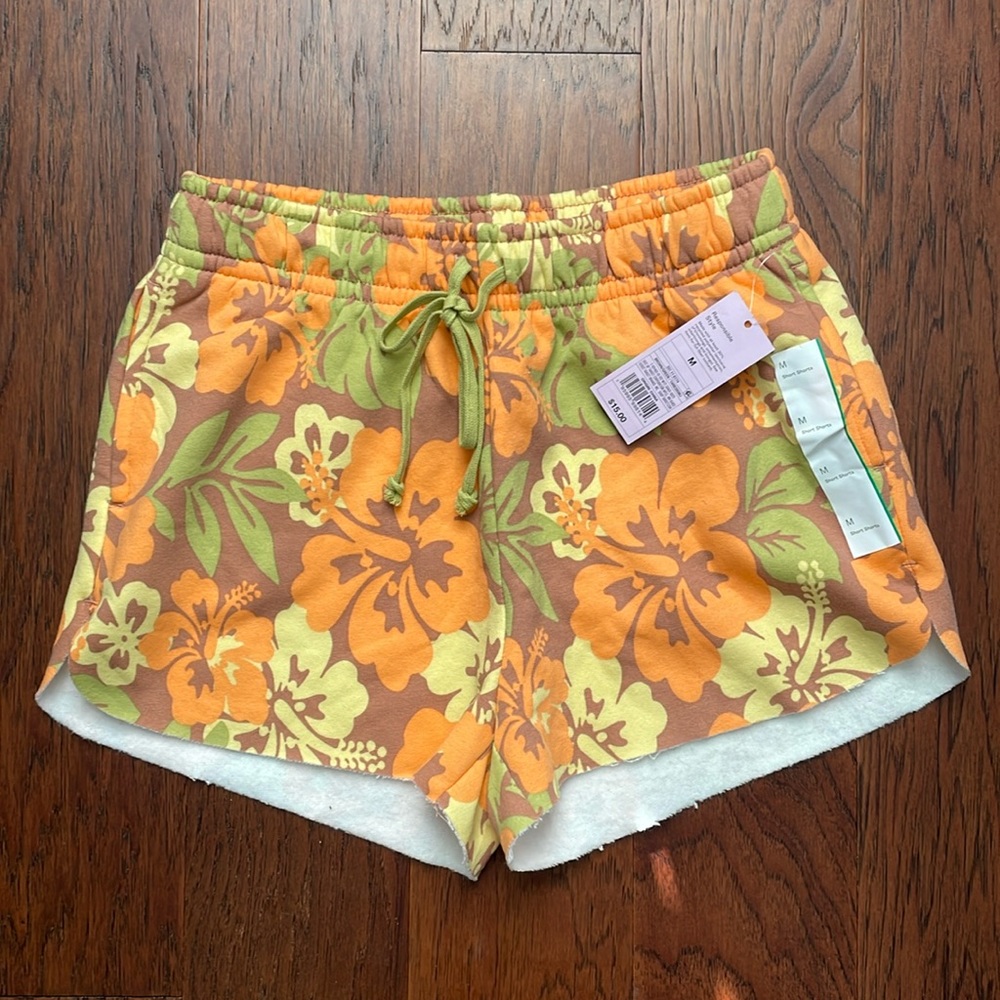 NWT - Wild Fable Hawaiian Print Jersey Shorts with Drawstring Size M